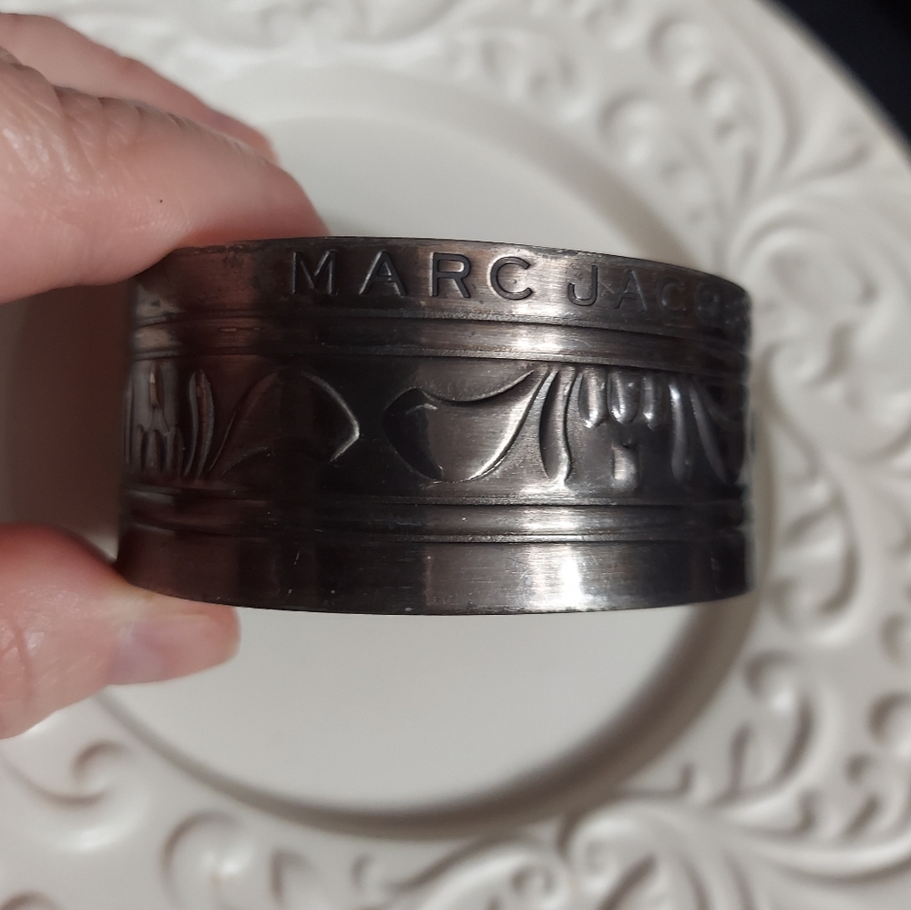 Marc Jacobs Textured Silver Floret Bracelet